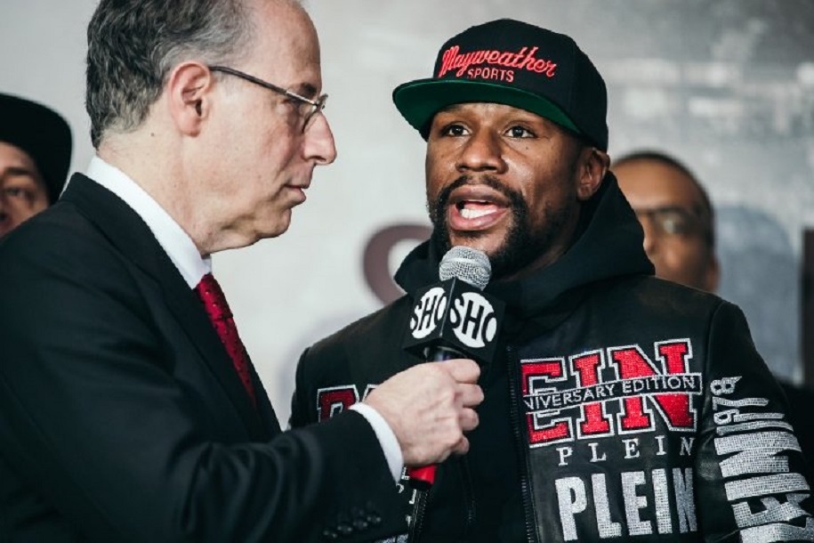 Floyd Mayweather tức giận vì bị LeBron James vượt mặt